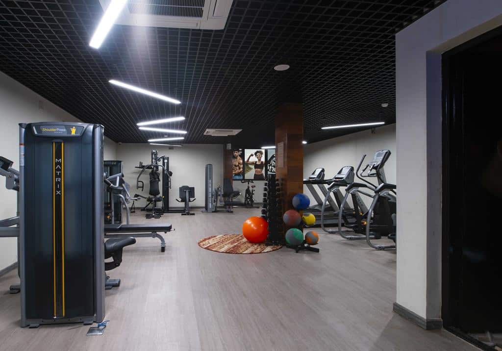 Phòng tập Gym với màu sắc hiện đại với đầy đủ các thiết bị tập luyện